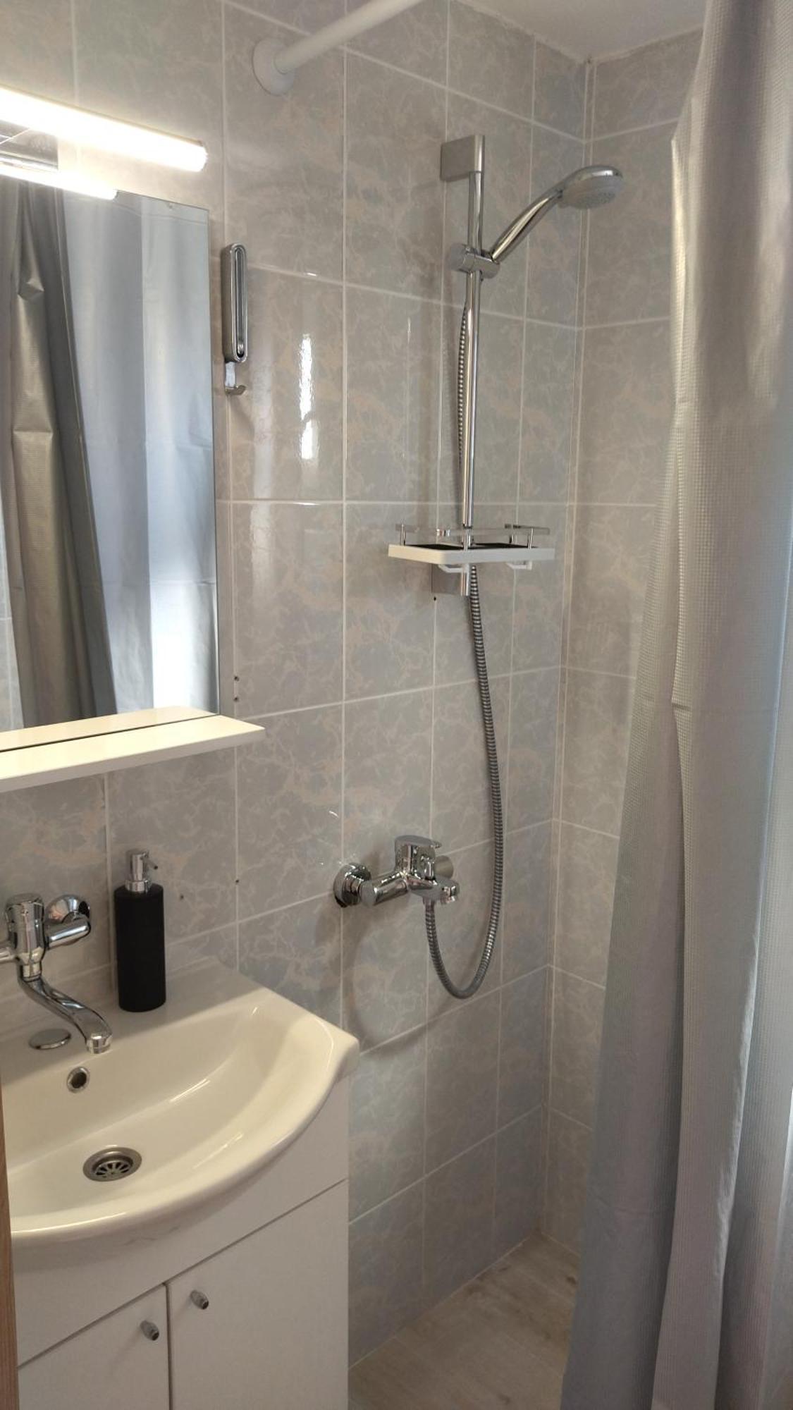 Apartment Uki Premantura Eksteriør billede