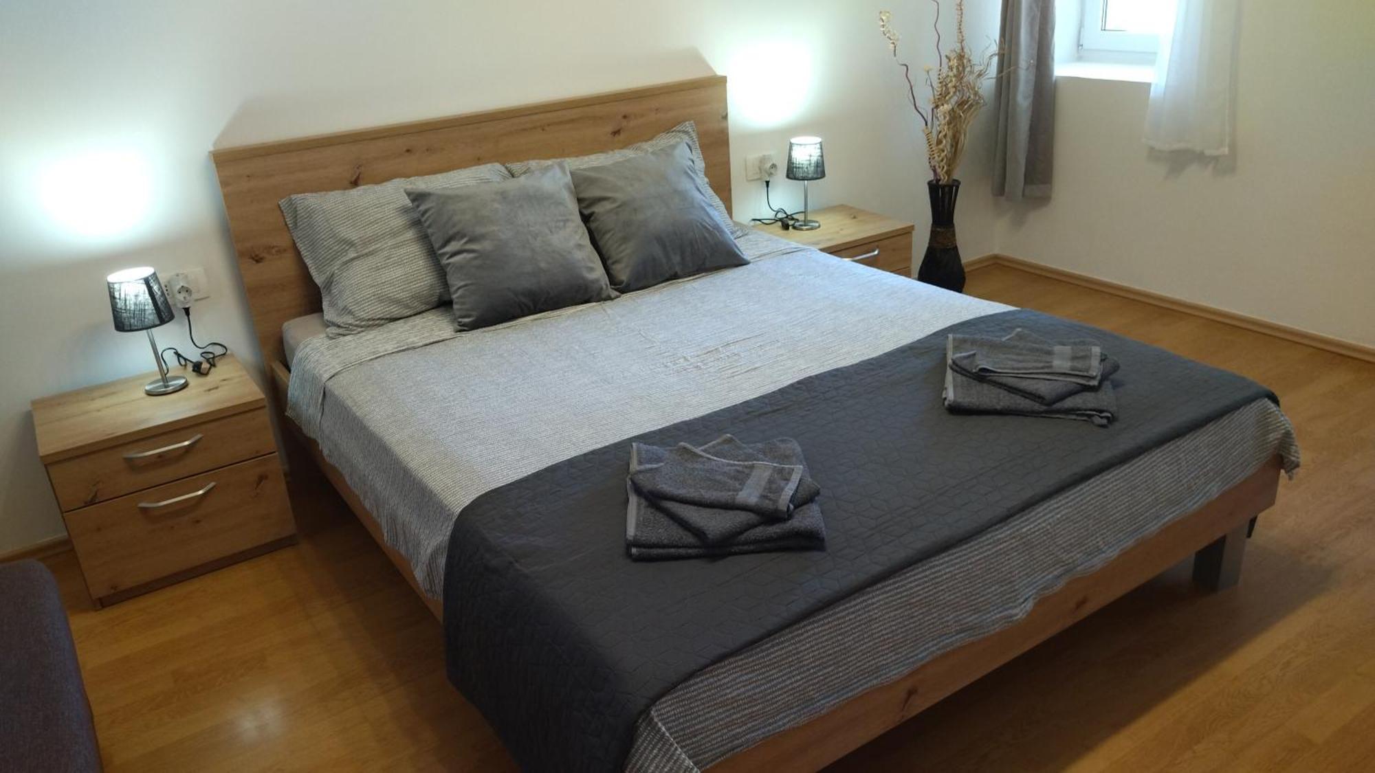 Apartment Uki Premantura Eksteriør billede